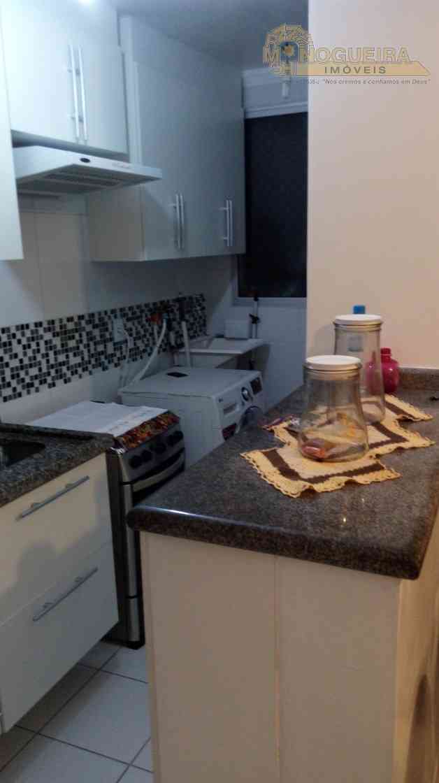 APTO NA VILA RIO REF.: 3545