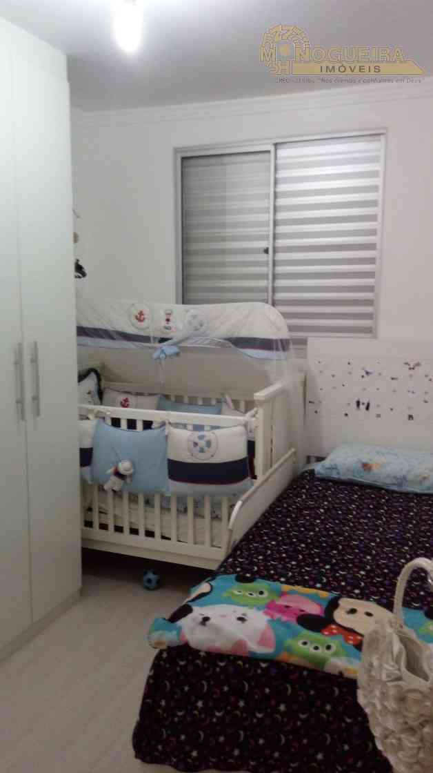 APTO NA VILA RIO REF.: 3545