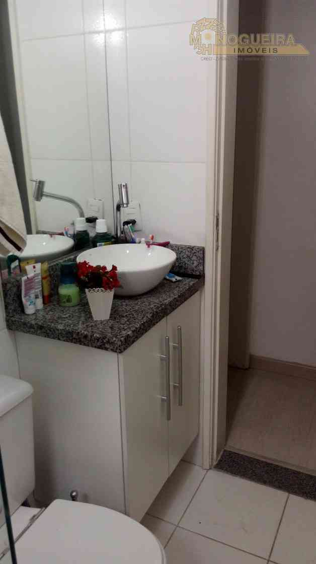 APTO NA VILA RIO REF.: 3545