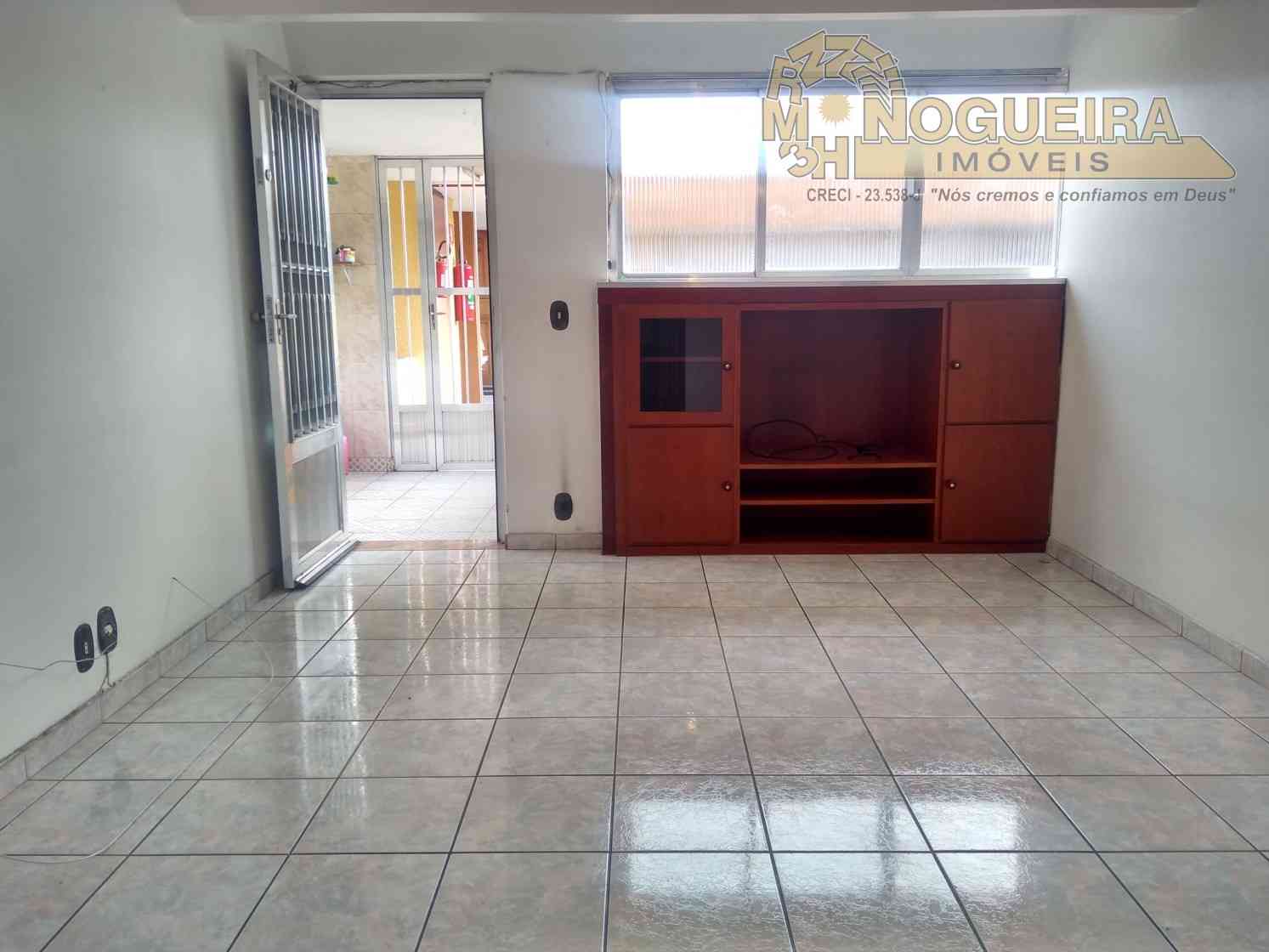 Apartamento Pq. Cecap Cond. Paraná 3  andar