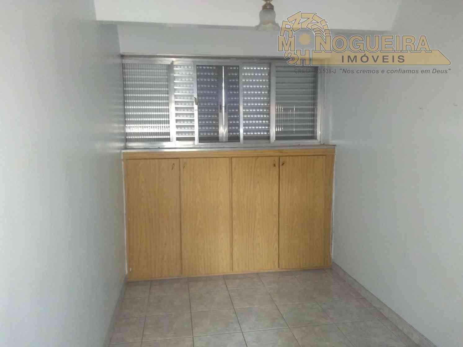 Apartamento Pq. Cecap Cond. Paraná 3  andar