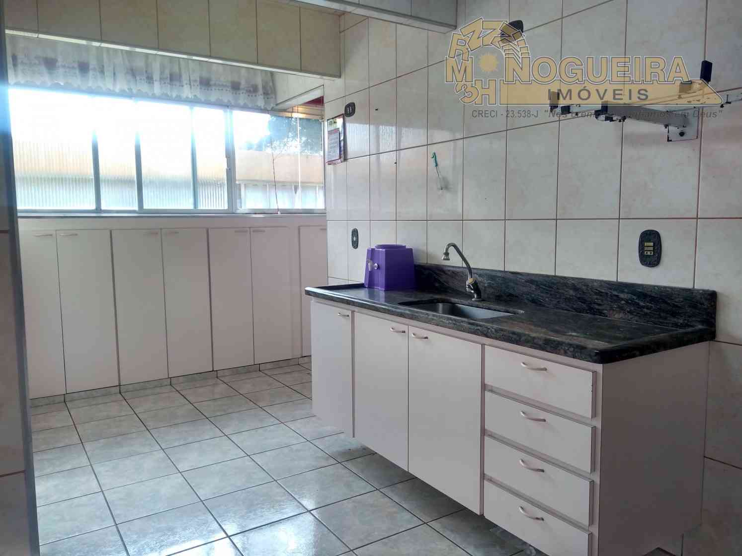 Apartamento Pq. Cecap Cond. Paraná 3  andar