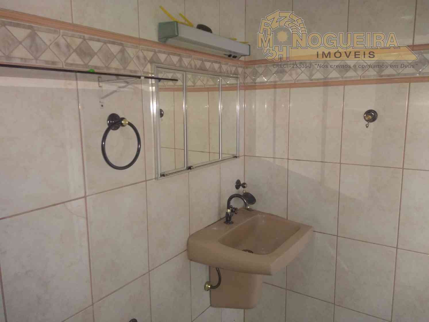 Apartamento Pq. Cecap Cond. Paraná 3  andar