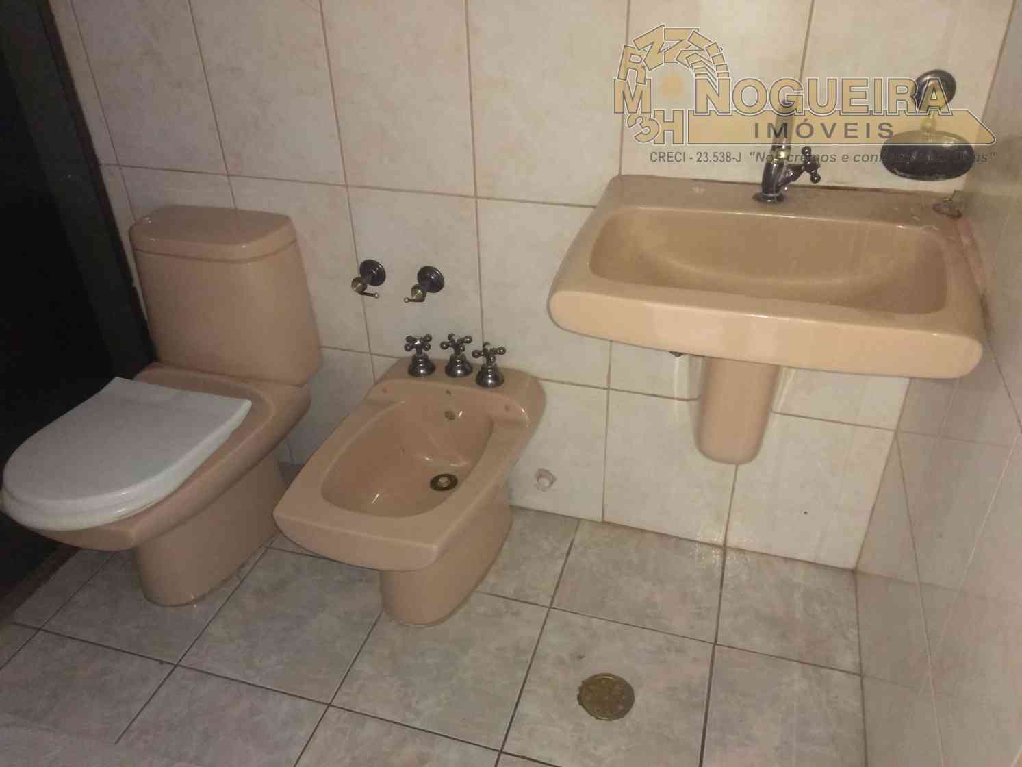 Apartamento Pq. Cecap Cond. Paraná 3  andar