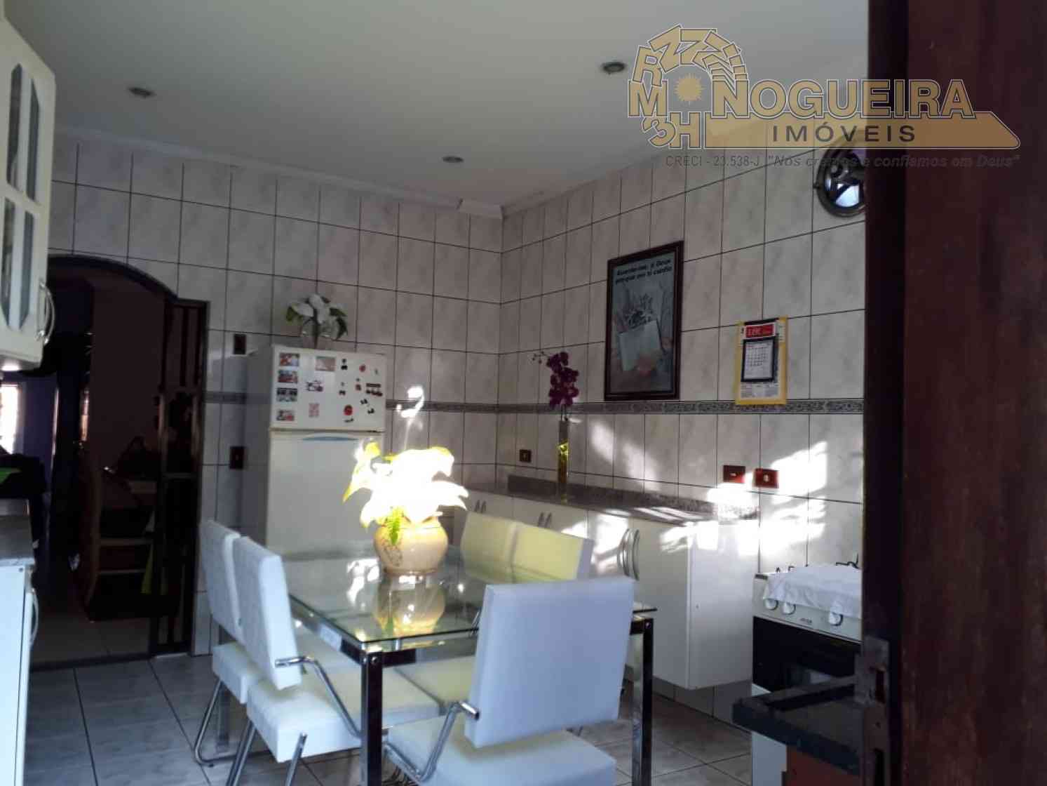 BELÍSSIMA CASA PQ. SANTO ANTÔNIO - REF.:3645-3