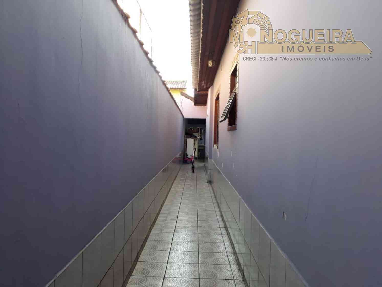 BELÍSSIMA CASA PQ. SANTO ANTÔNIO - REF.:3645-3