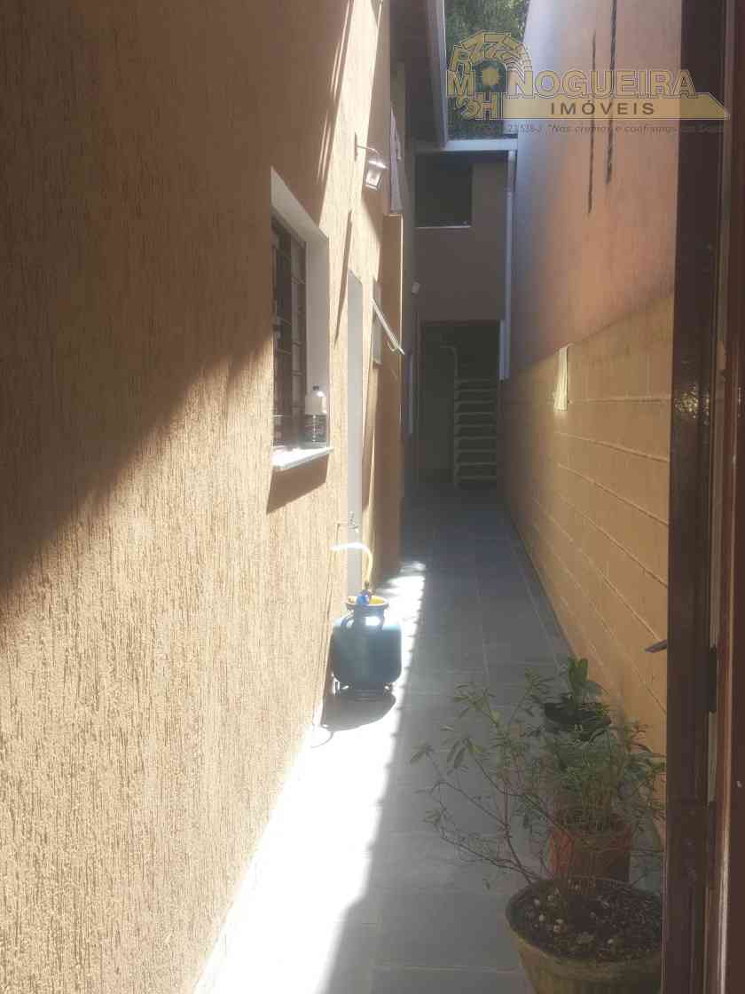 Casa Térrea no Jd. Gracinda Ref 3685