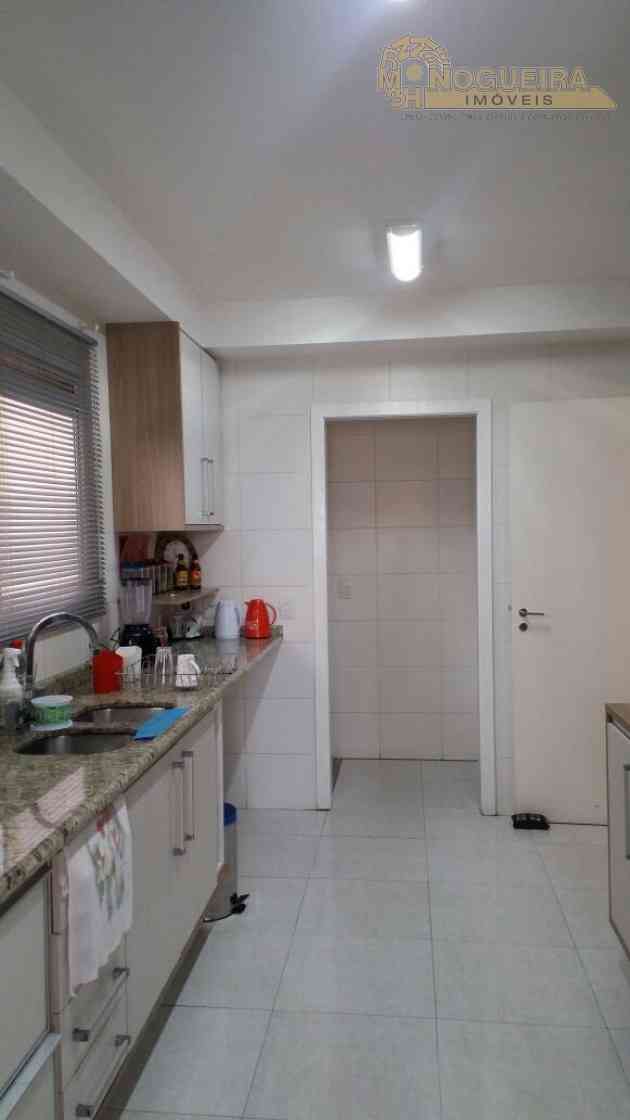 Apartamento Condomínio Pq. Clube Vila Augusta