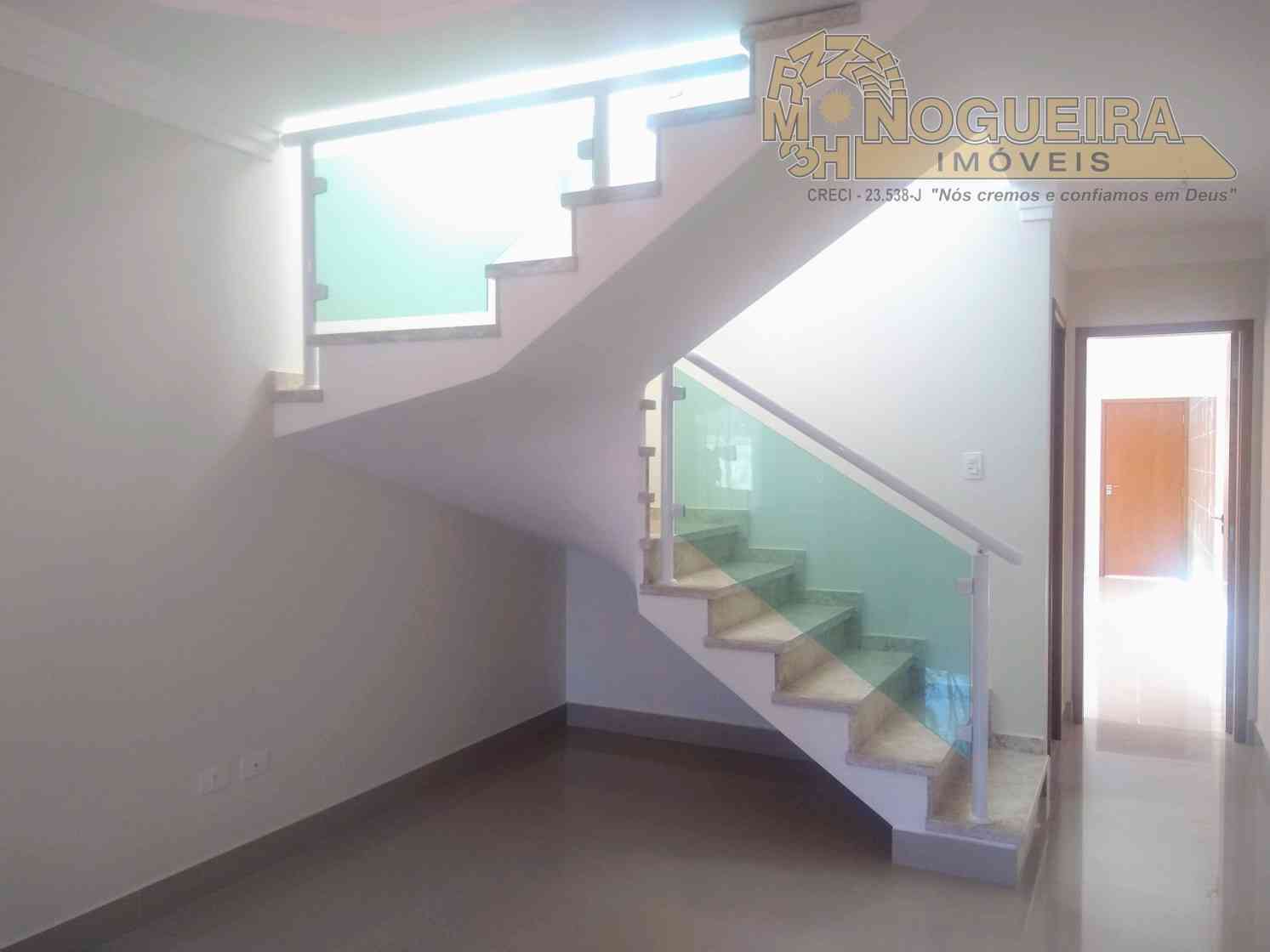 SOBRADO MARAVILHOSO - PQ. RENATO MAIA