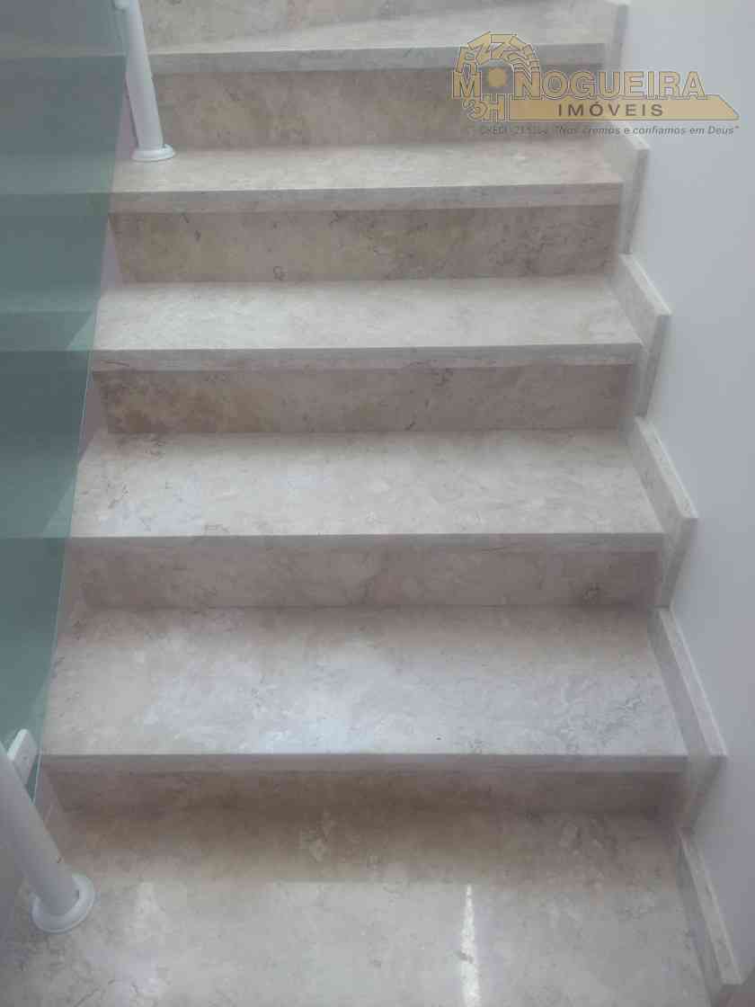 SOBRADO MARAVILHOSO - PQ. RENATO MAIA