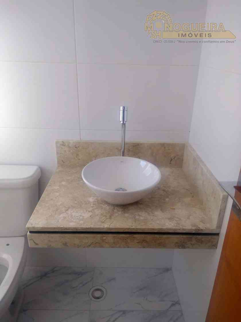 SOBRADO MARAVILHOSO - PQ. RENATO MAIA