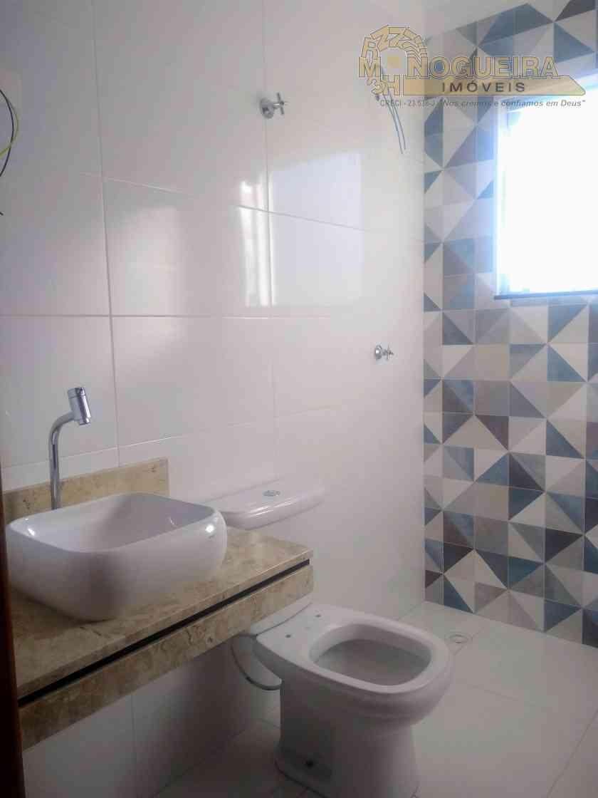 SOBRADO MARAVILHOSO - PQ. RENATO MAIA