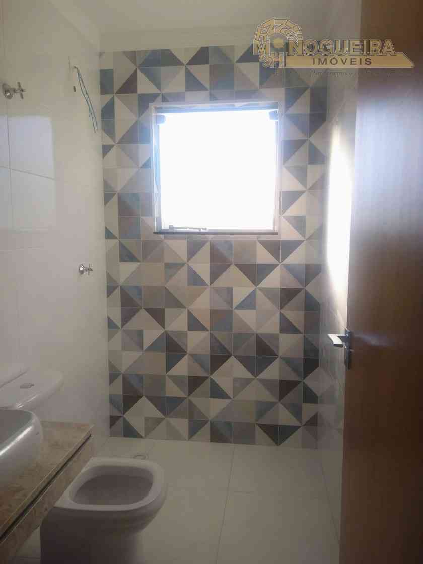 SOBRADO MARAVILHOSO - PQ. RENATO MAIA