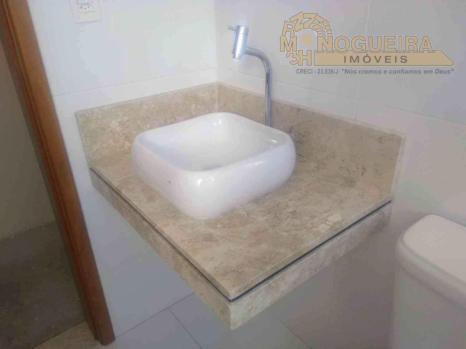 SOBRADO MARAVILHOSO - PQ. RENATO MAIA