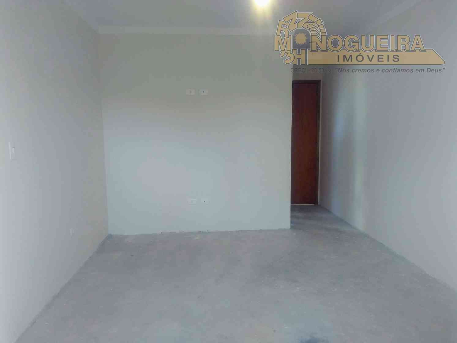 SOBRADO MARAVILHOSO - PQ. RENATO MAIA