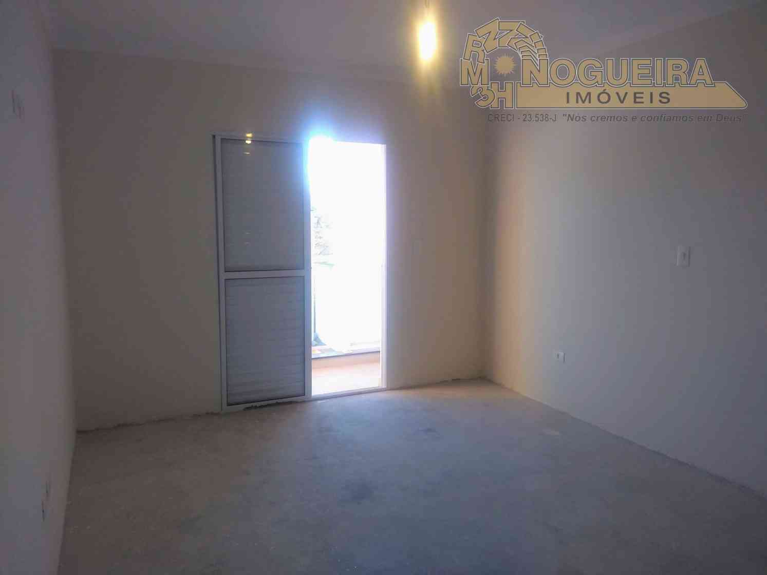 SOBRADO MARAVILHOSO - PQ. RENATO MAIA