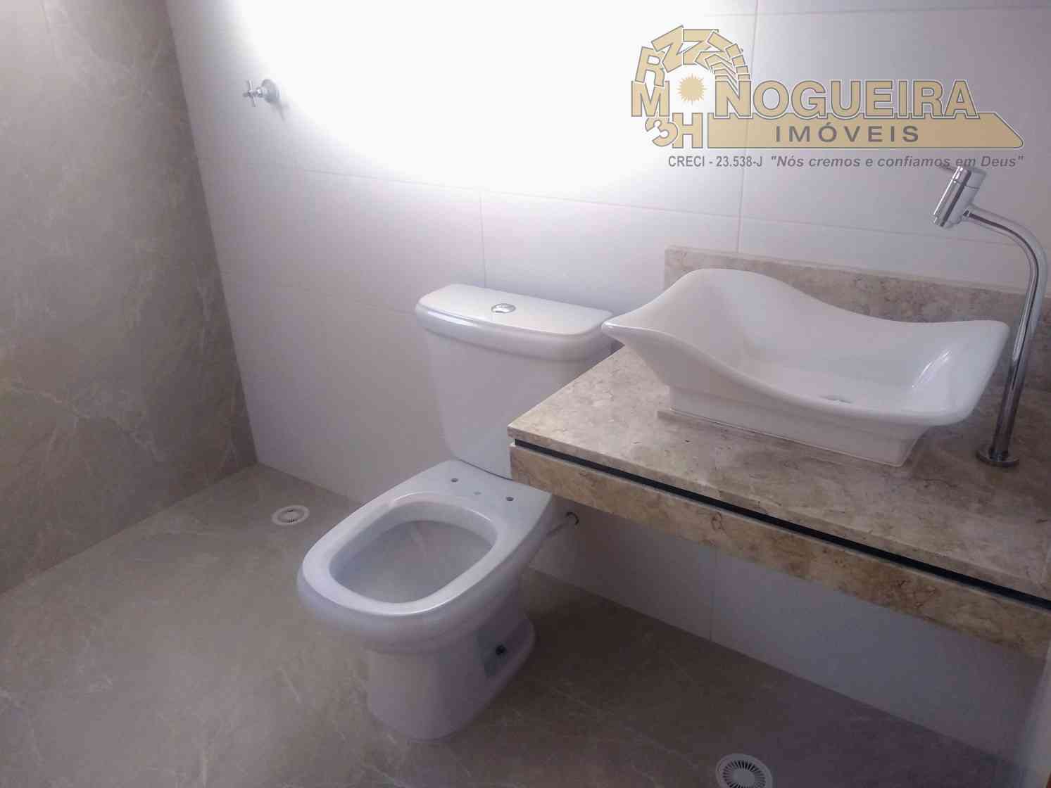 SOBRADO MARAVILHOSO - PQ. RENATO MAIA