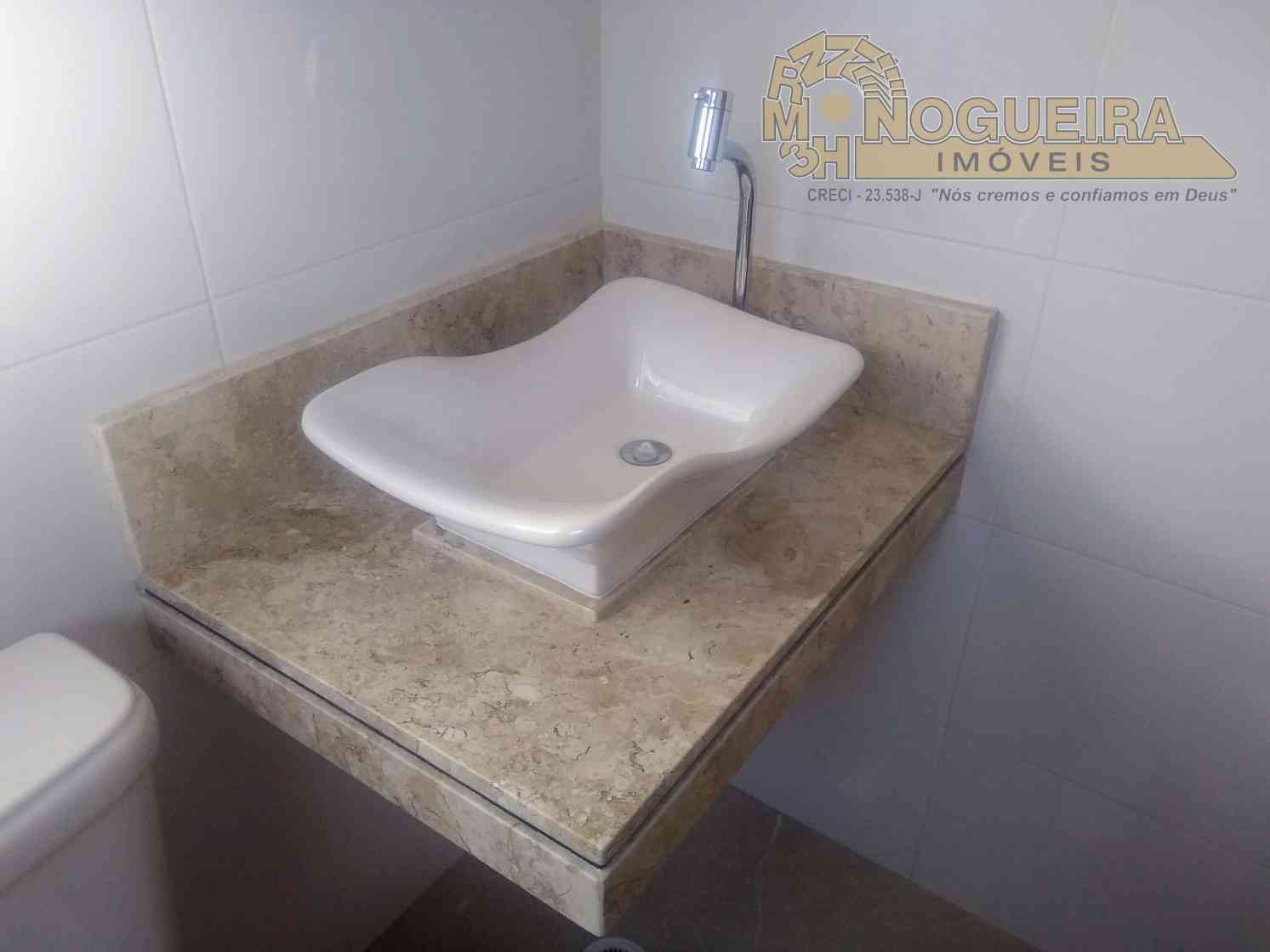 SOBRADO MARAVILHOSO - PQ. RENATO MAIA