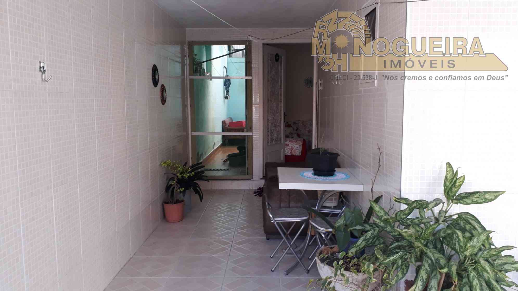 Casa térrea no bairro Macedo ref. 4022-4