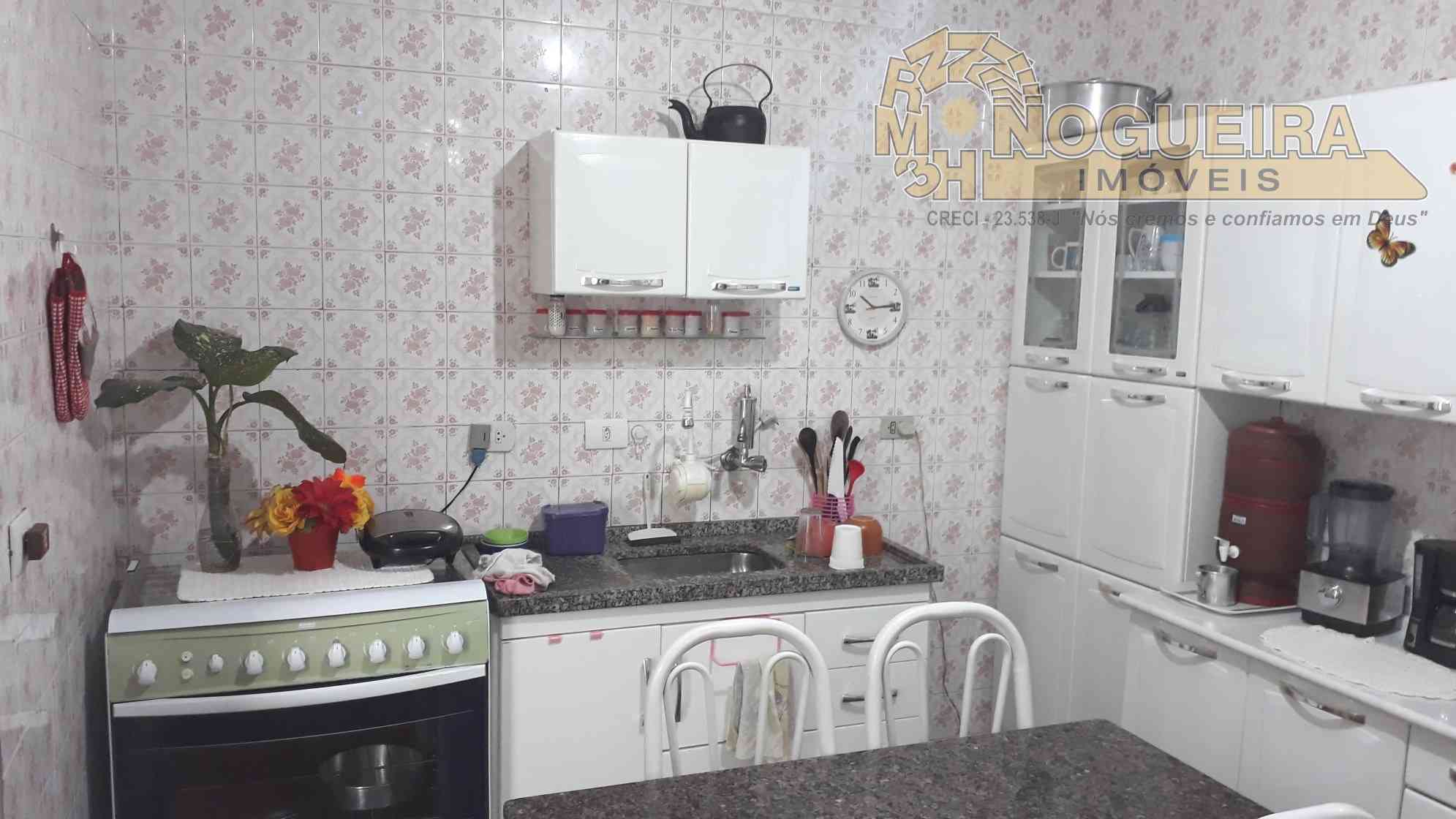 Casa térrea no bairro Macedo ref. 4022-4