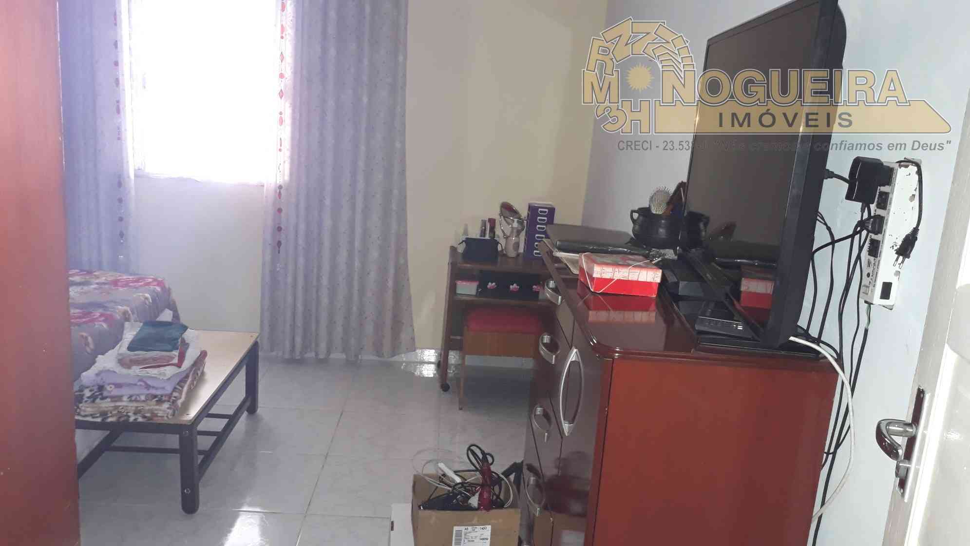 Casa térrea no bairro Macedo ref. 4022-4