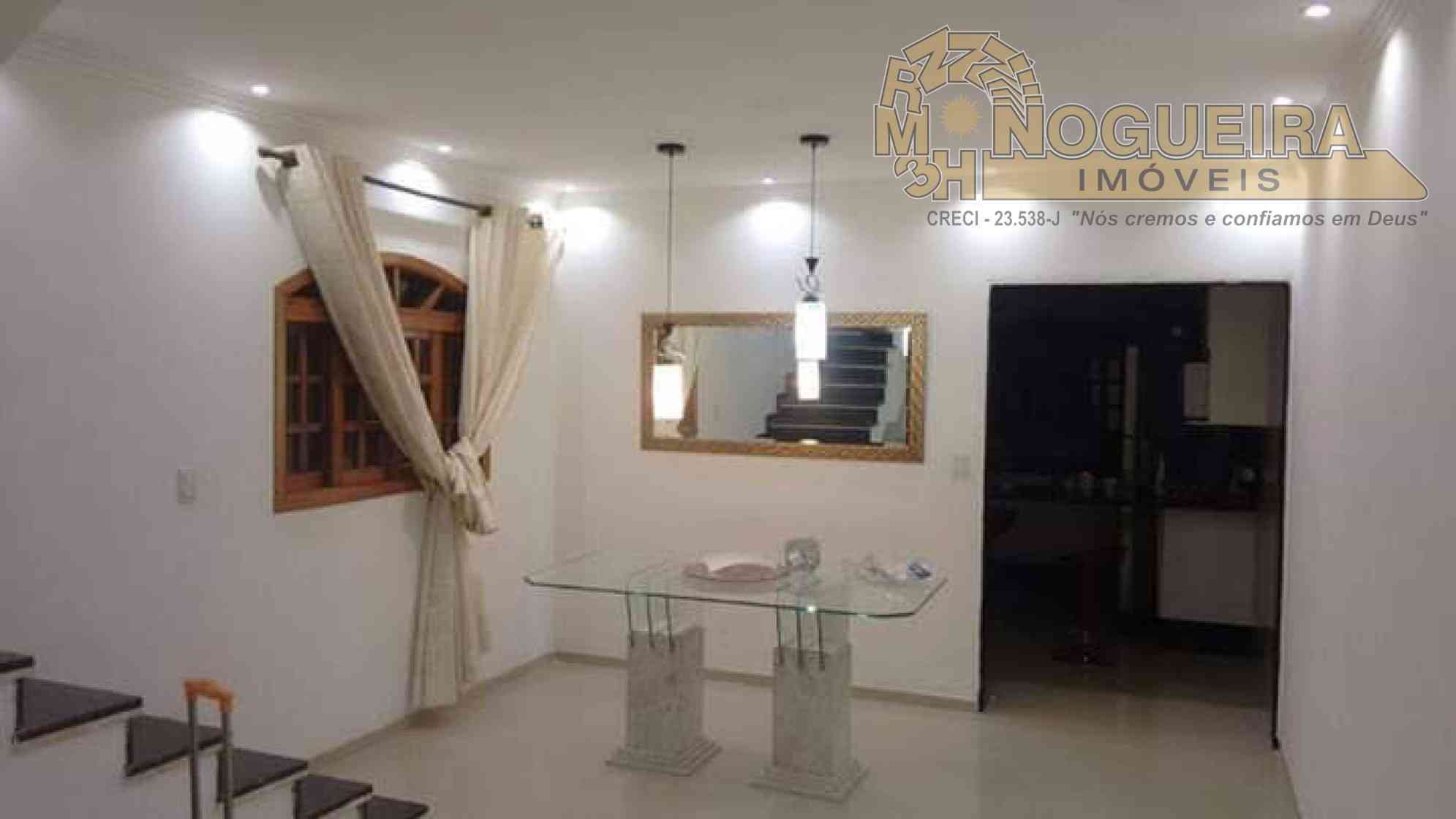 SOBRADO COM 03 DORMTS, 02 VAGAS