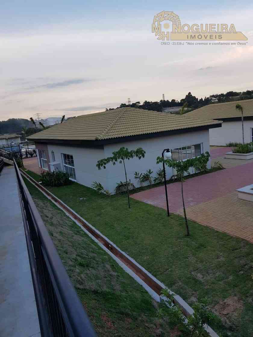 Sobrado condominio Villa Alegre - Agua Chata