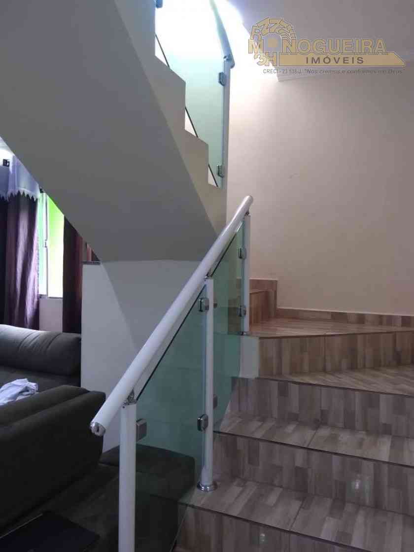 Sobrado a venda no Pq. Santos Dumont REF 4190