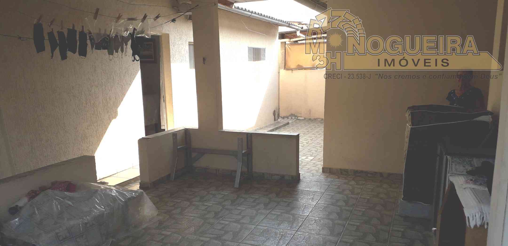 Sobrado 3 Dormitórios  - Soberana