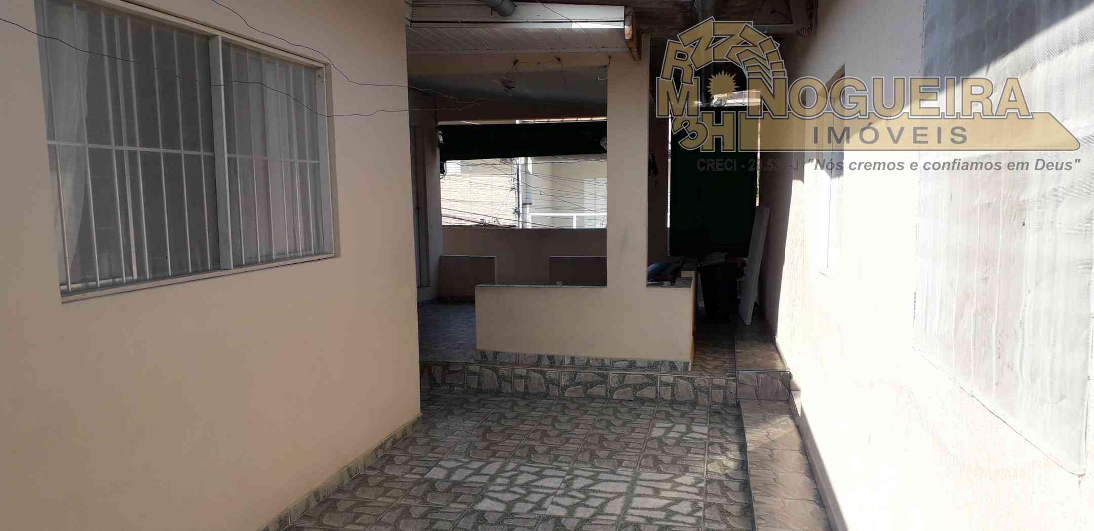 Sobrado 3 Dormitórios  - Soberana