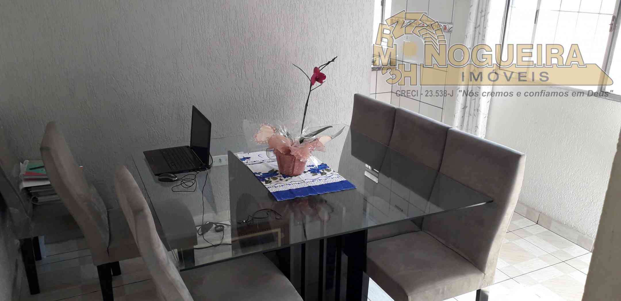 Sobrado 3 Dormitórios  - Soberana