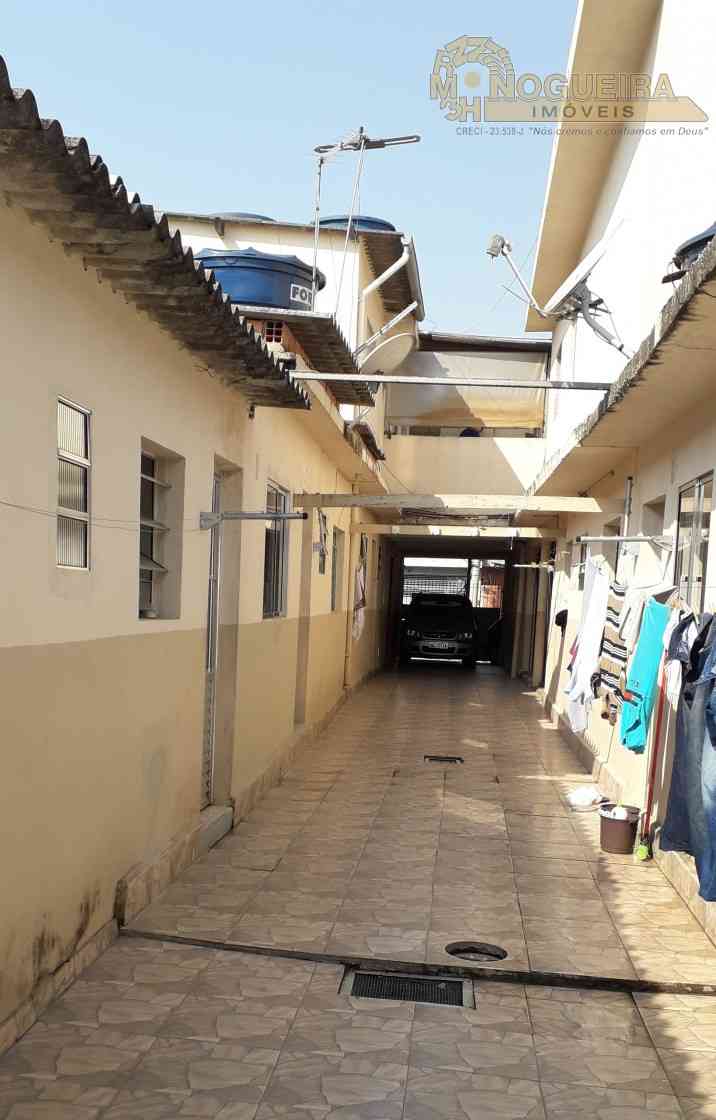 Sobrado 3 Dormitórios  - Soberana