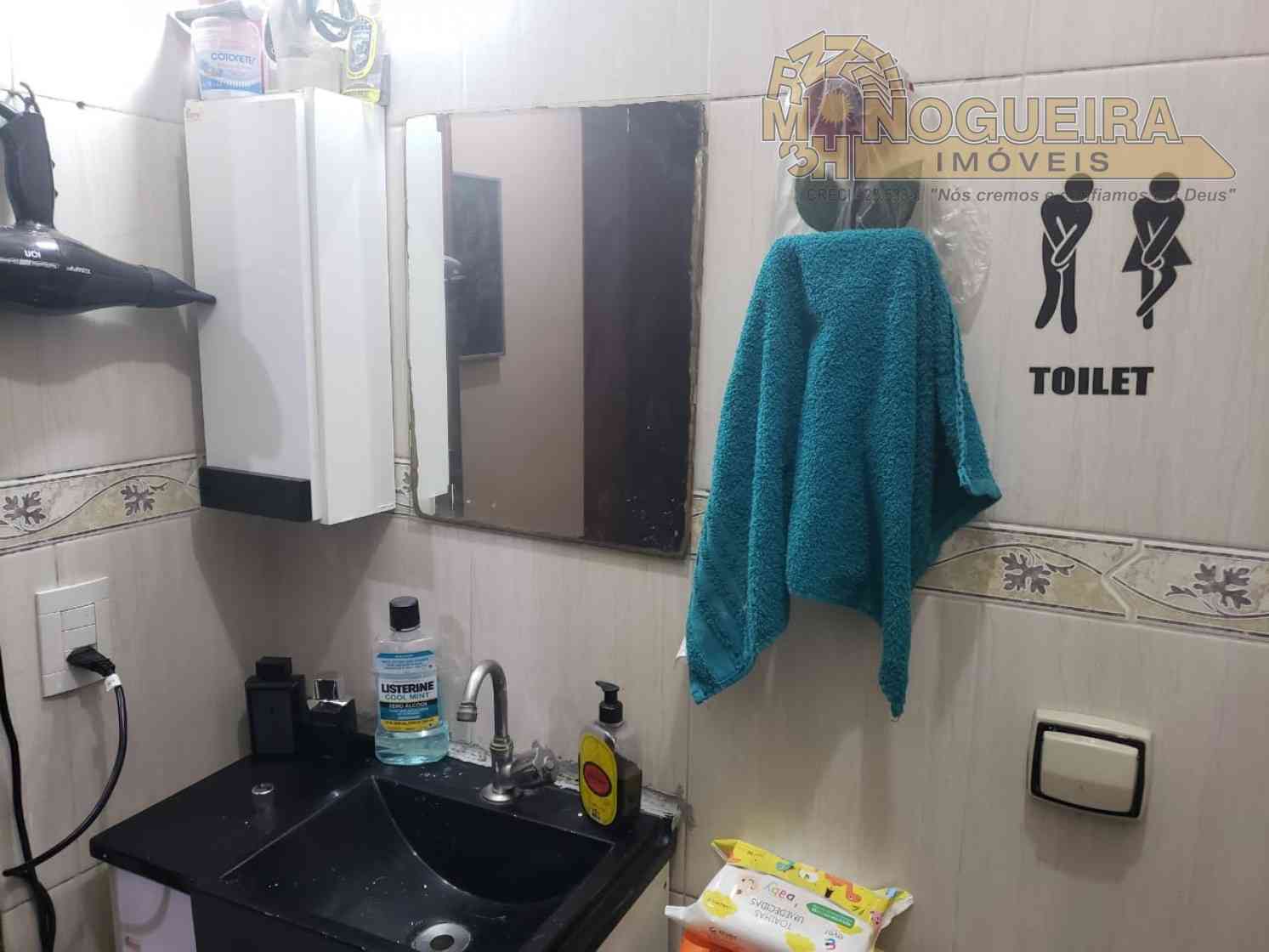 Casa Semi Terrea - 2 Dormitórios - Jardim Santa Cecilia