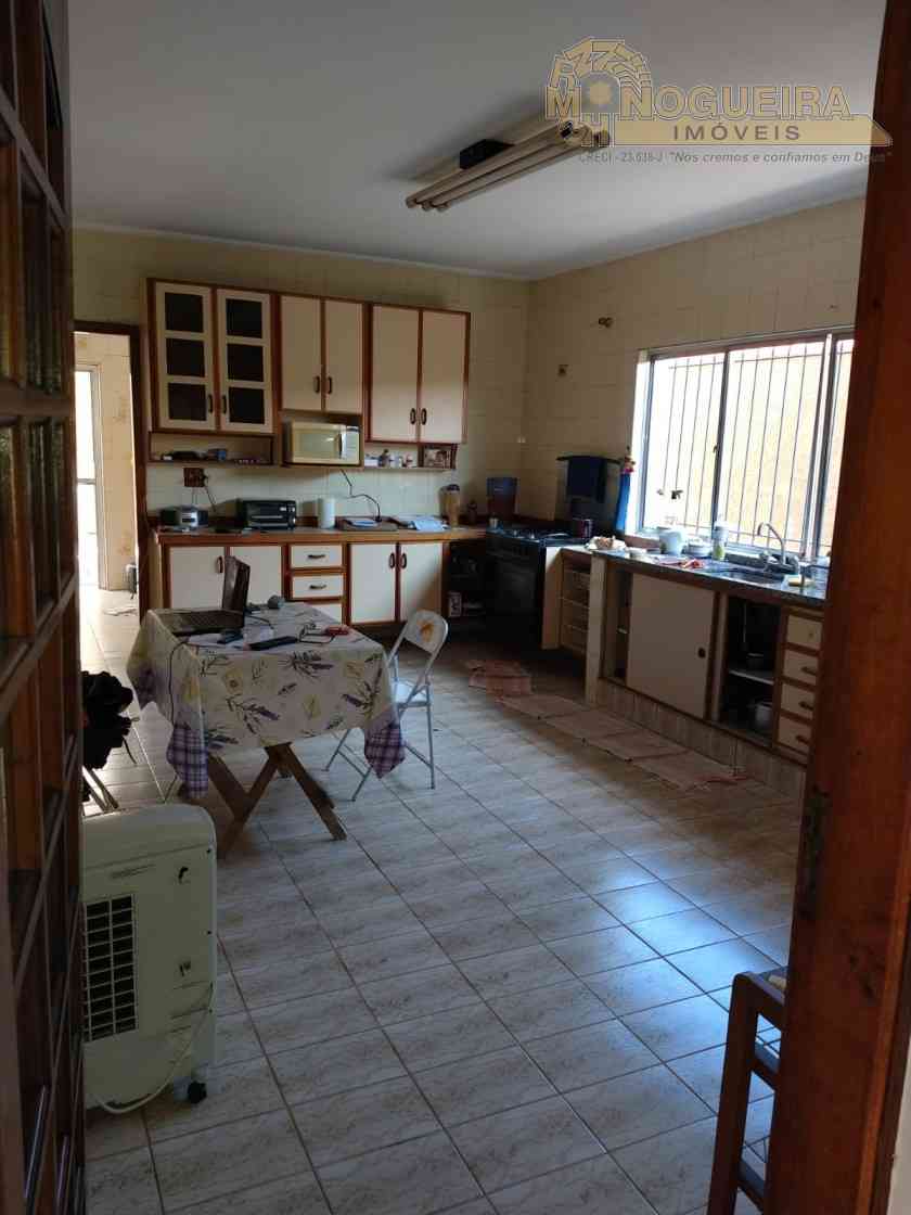 Sobrado no Jd. Almeida Prado