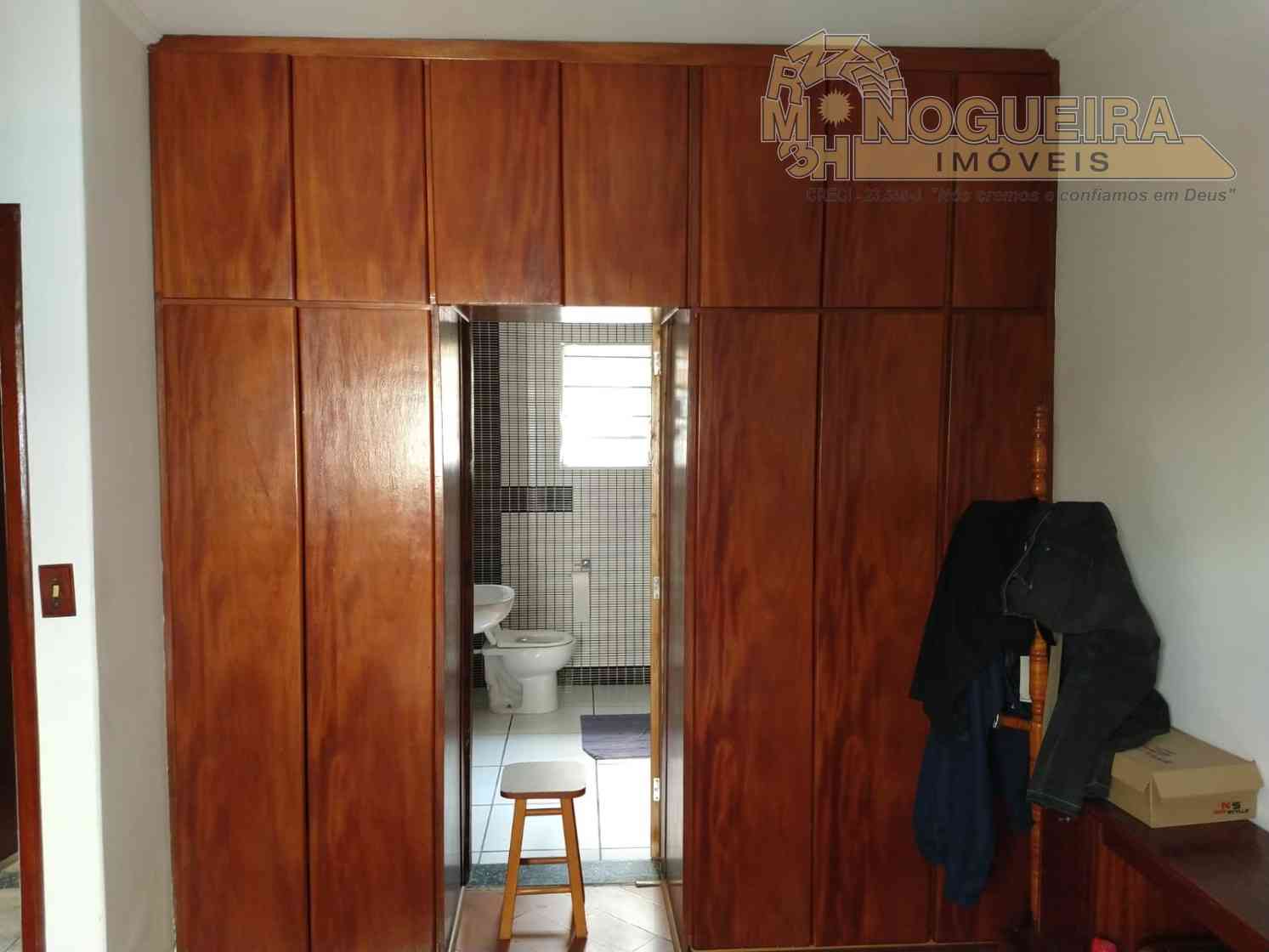 Sobrado no Jd. Almeida Prado