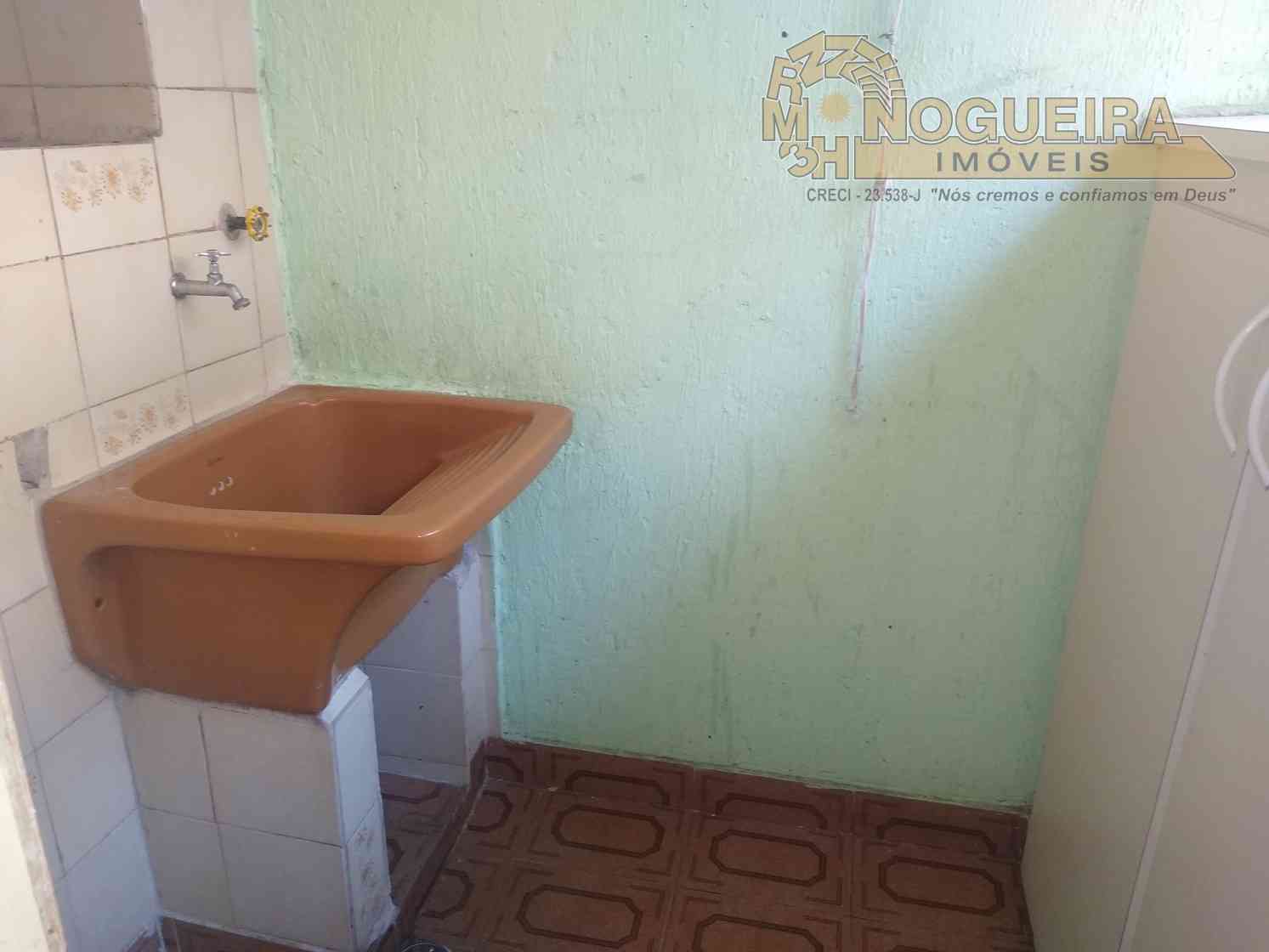 Apartamento no 1 andar Pq. Cecap