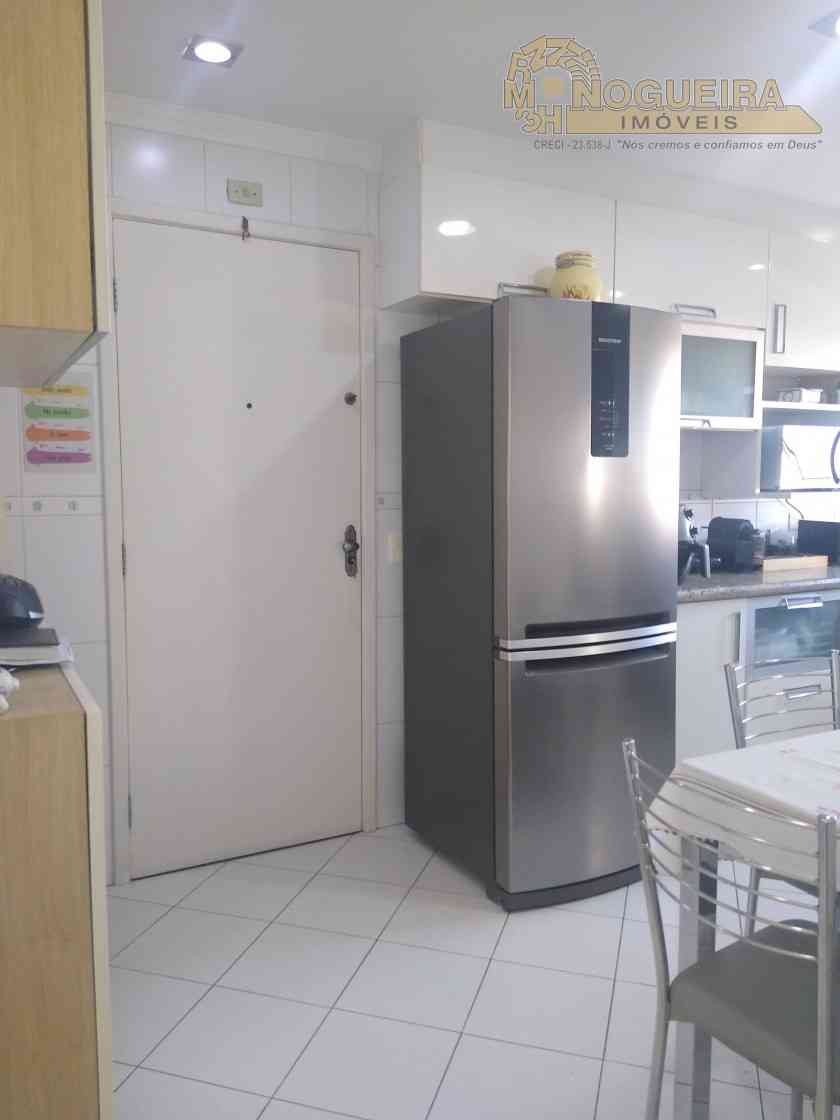 Apto de alto padrão em Guarulhos, com 3 suítes, 3 vagas