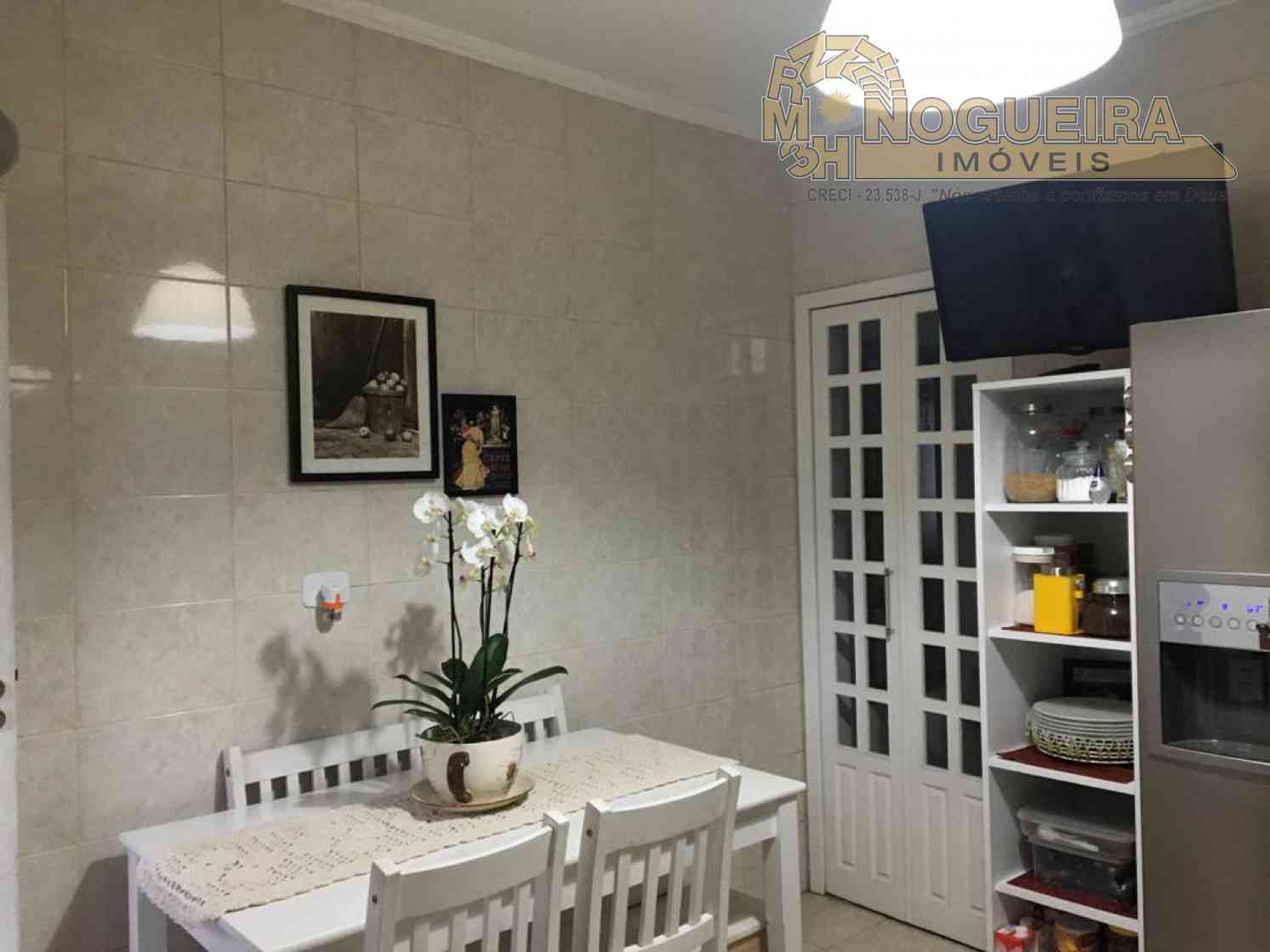 Sobrado em condomínio fechado, 95 m2 , a venda na Ponte Grande - Guarulhos/SP.