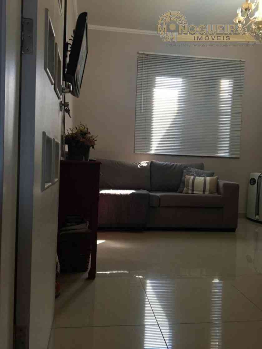 Sobrado em condomínio fechado, 95 m2 , a venda na Ponte Grande - Guarulhos/SP.