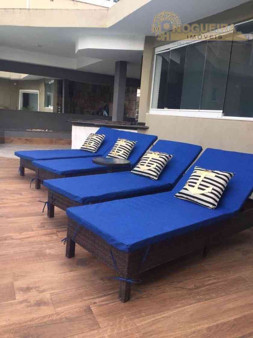 Casa em Arujá com piscina