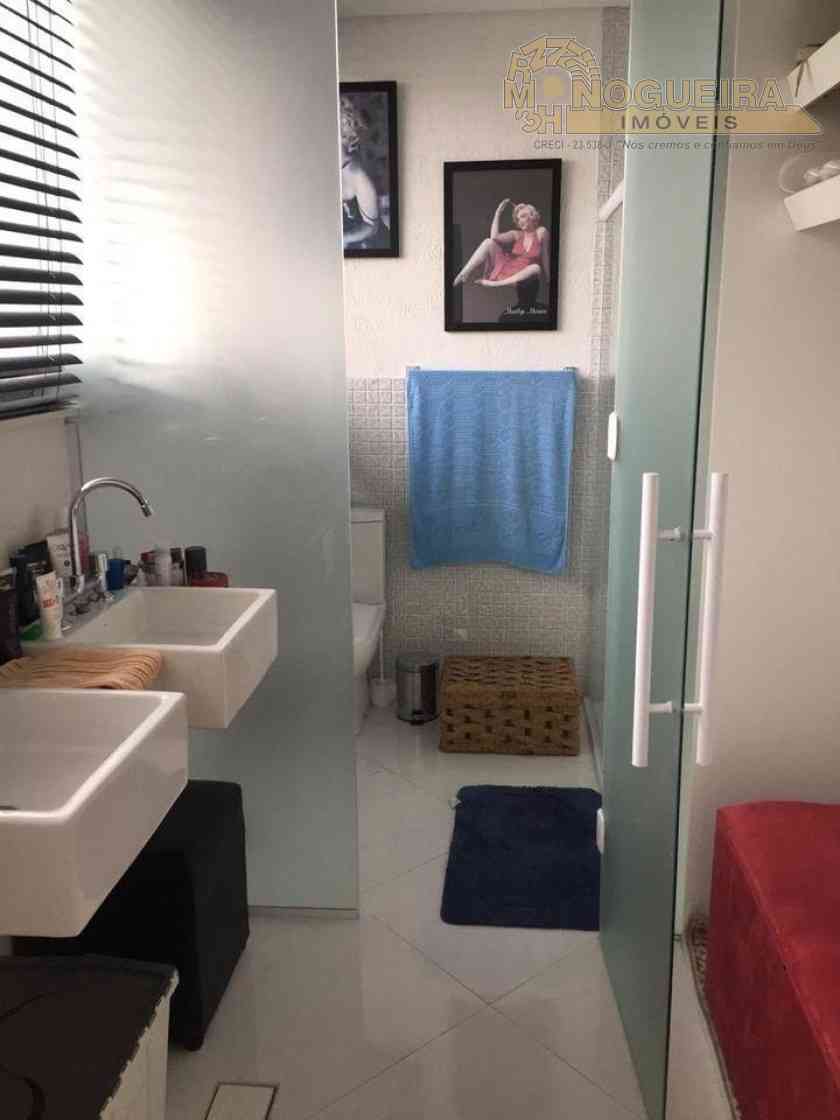 Casa em Arujá com piscina