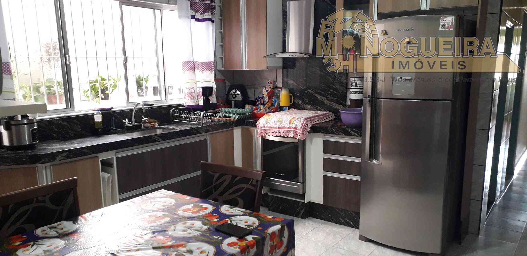 Casa Semi Terrea 2 Dormitórios c/ 1 Suíte  - Mikail