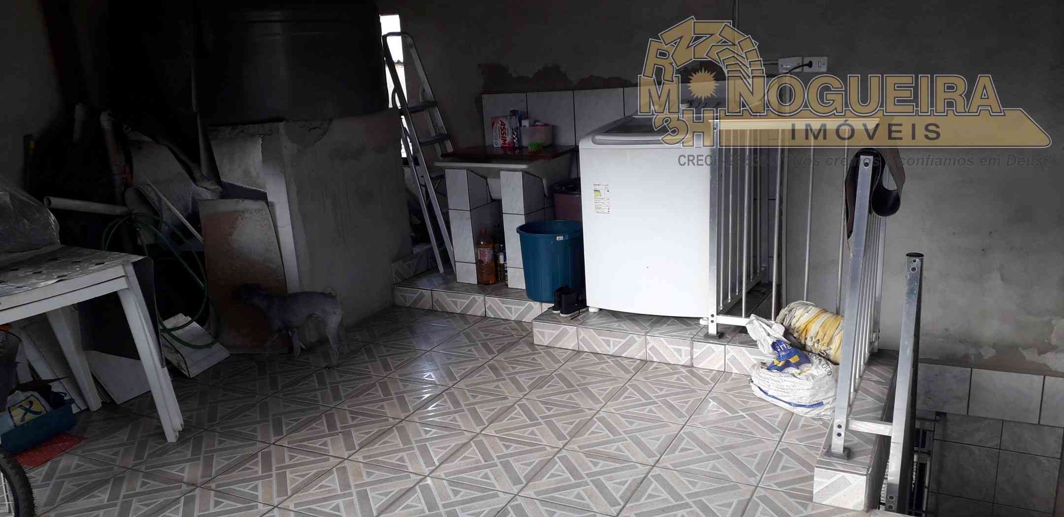 Casa Semi Terrea 2 Dormitórios c/ 1 Suíte  - Mikail