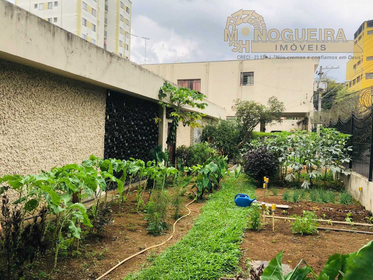 Casa Térrea com terreno 1120 M Água chata