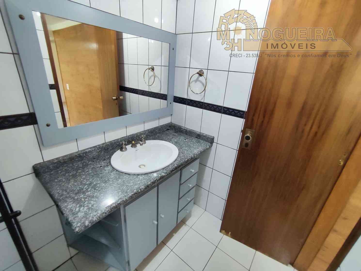 Apartamento Condominio Minas Gerais - Primeiro Andar