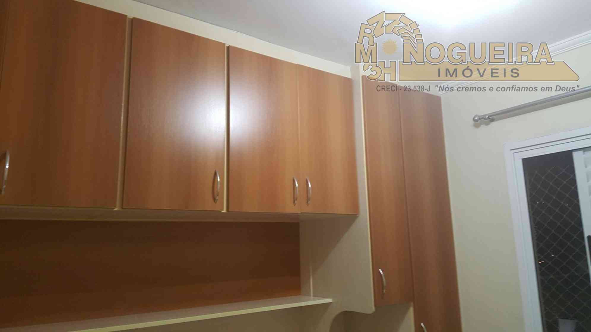 Apartamento 3 Dormitórios c/ 1 Suiíte -   Vila Rosalia