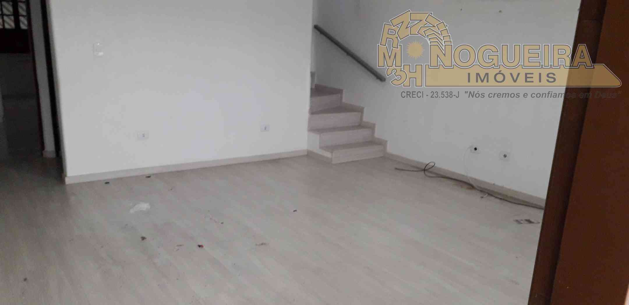 Sobrado 3 Dormitórios c/ 1 Suíte  - Vila Flórida