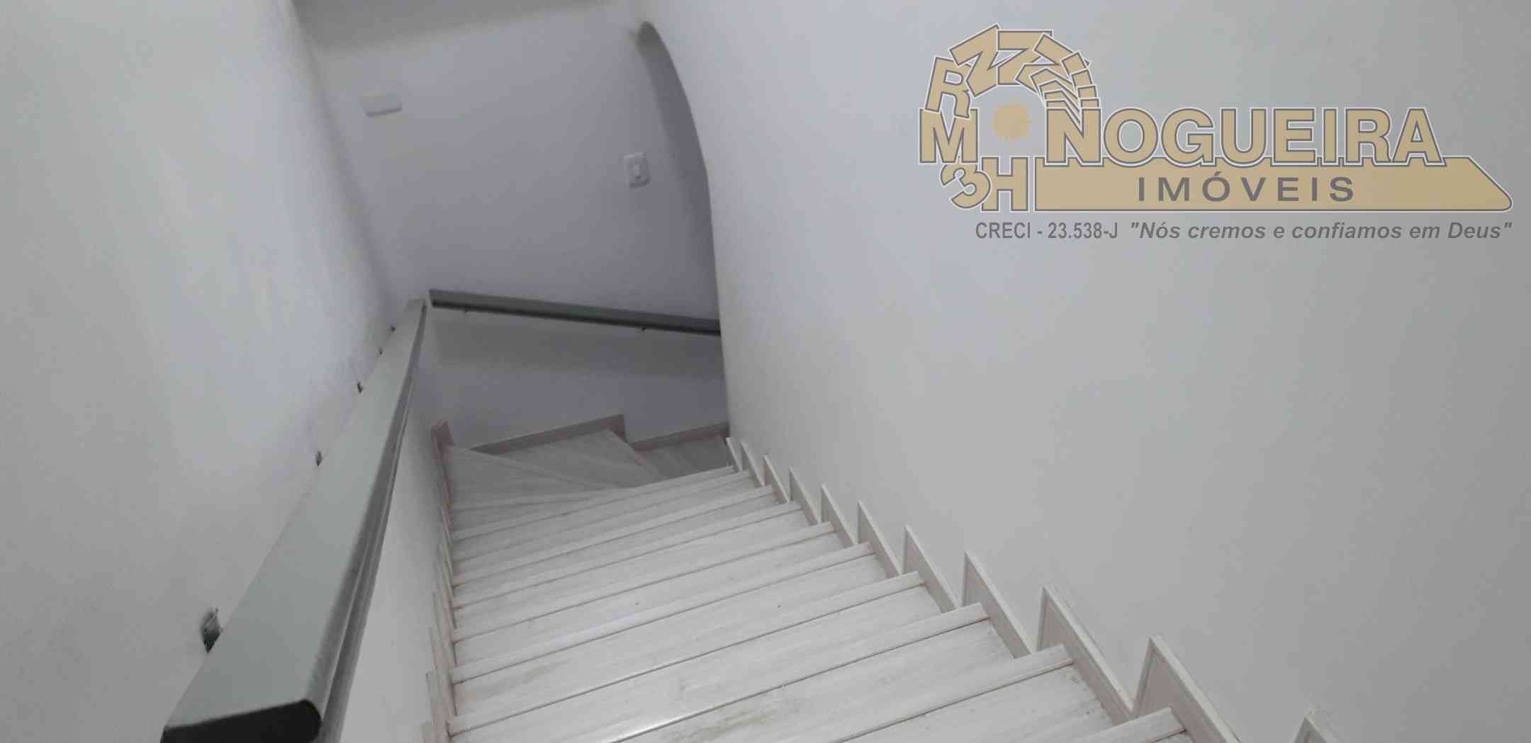 Sobrado 3 Dormitórios c/ 1 Suíte  - Vila Flórida