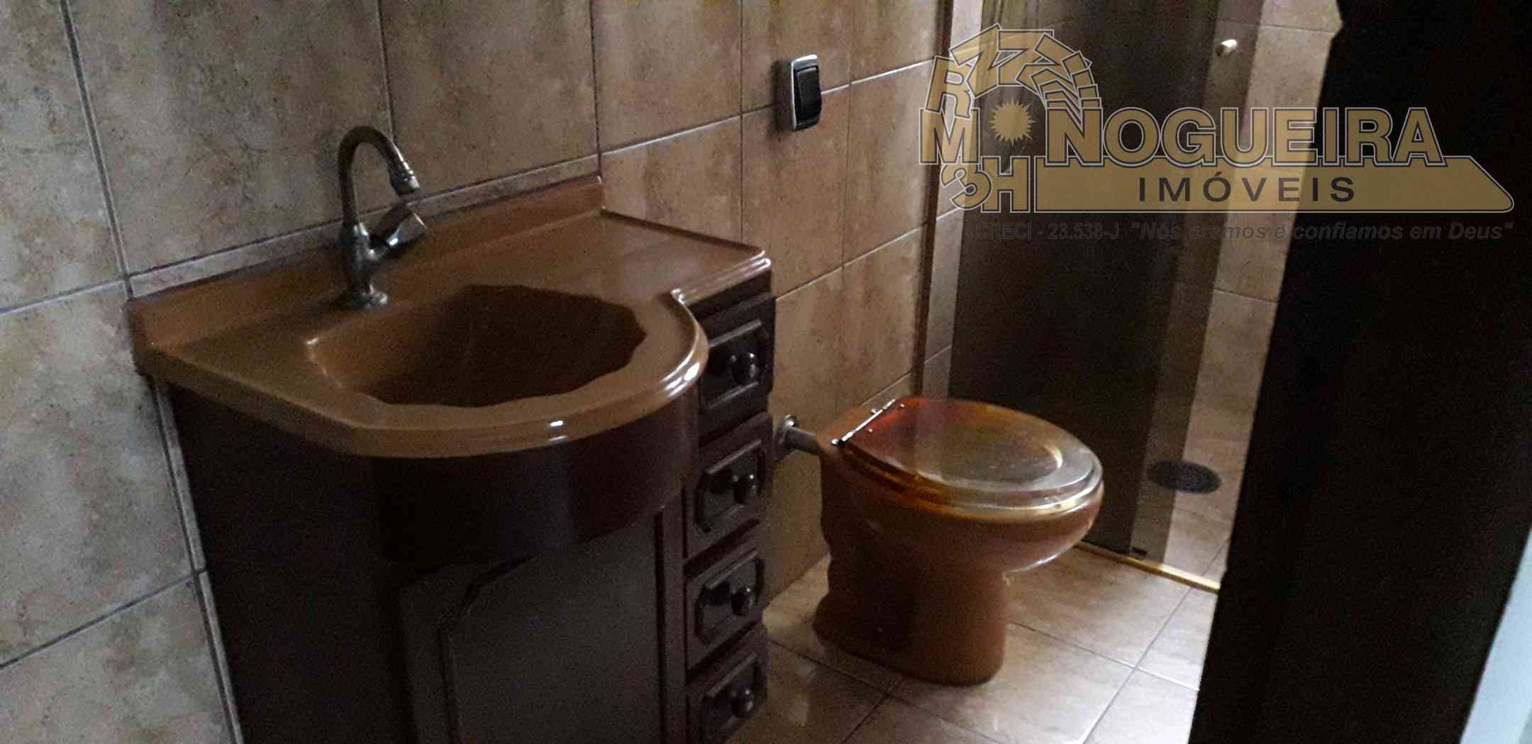 Sobrado 3 Dormitórios c/ 1 Suíte  - Vila Flórida