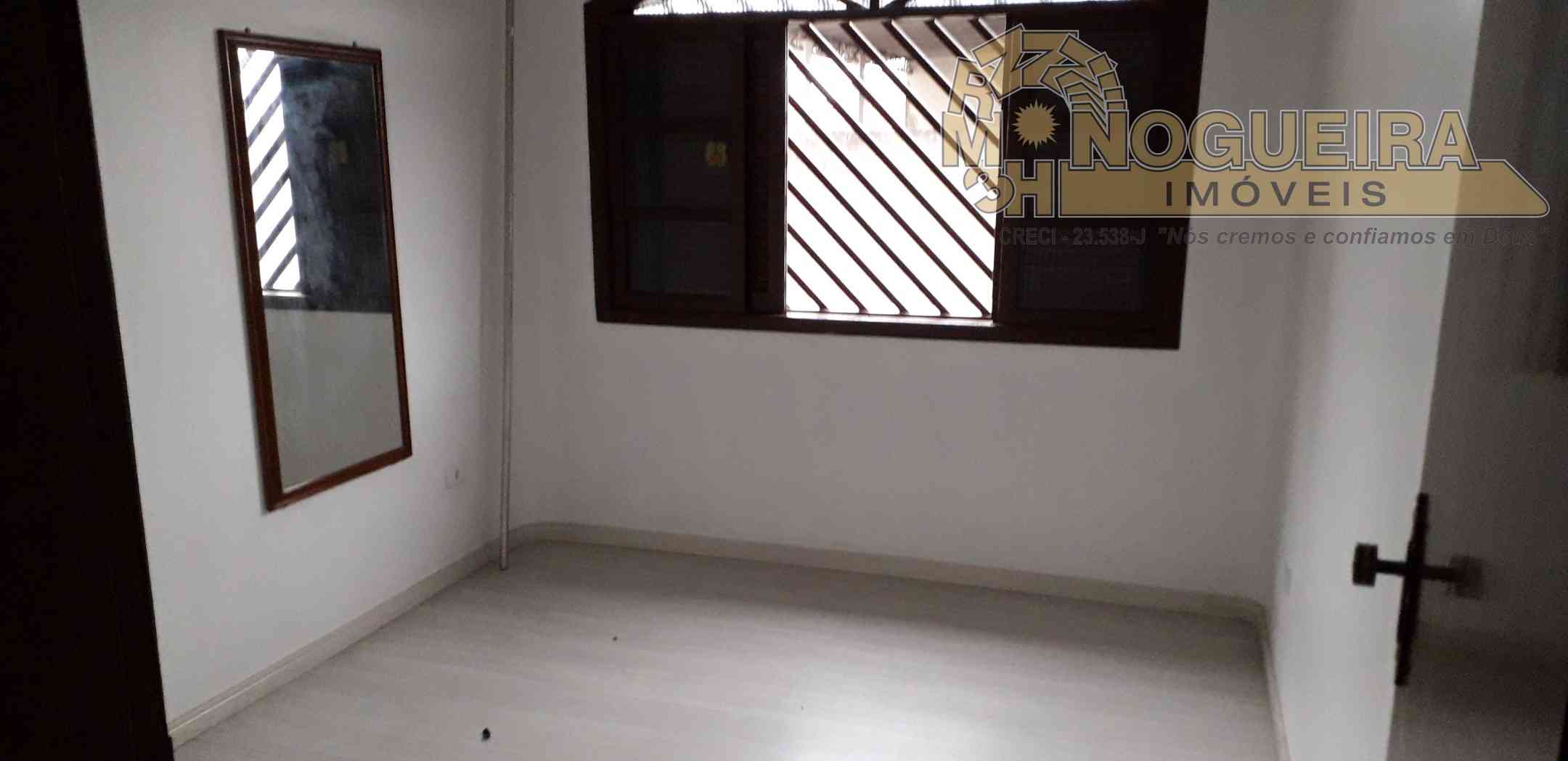 Sobrado 3 Dormitórios c/ 1 Suíte  - Vila Flórida